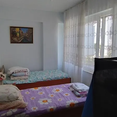 Triplex House, Near Center And Sea *